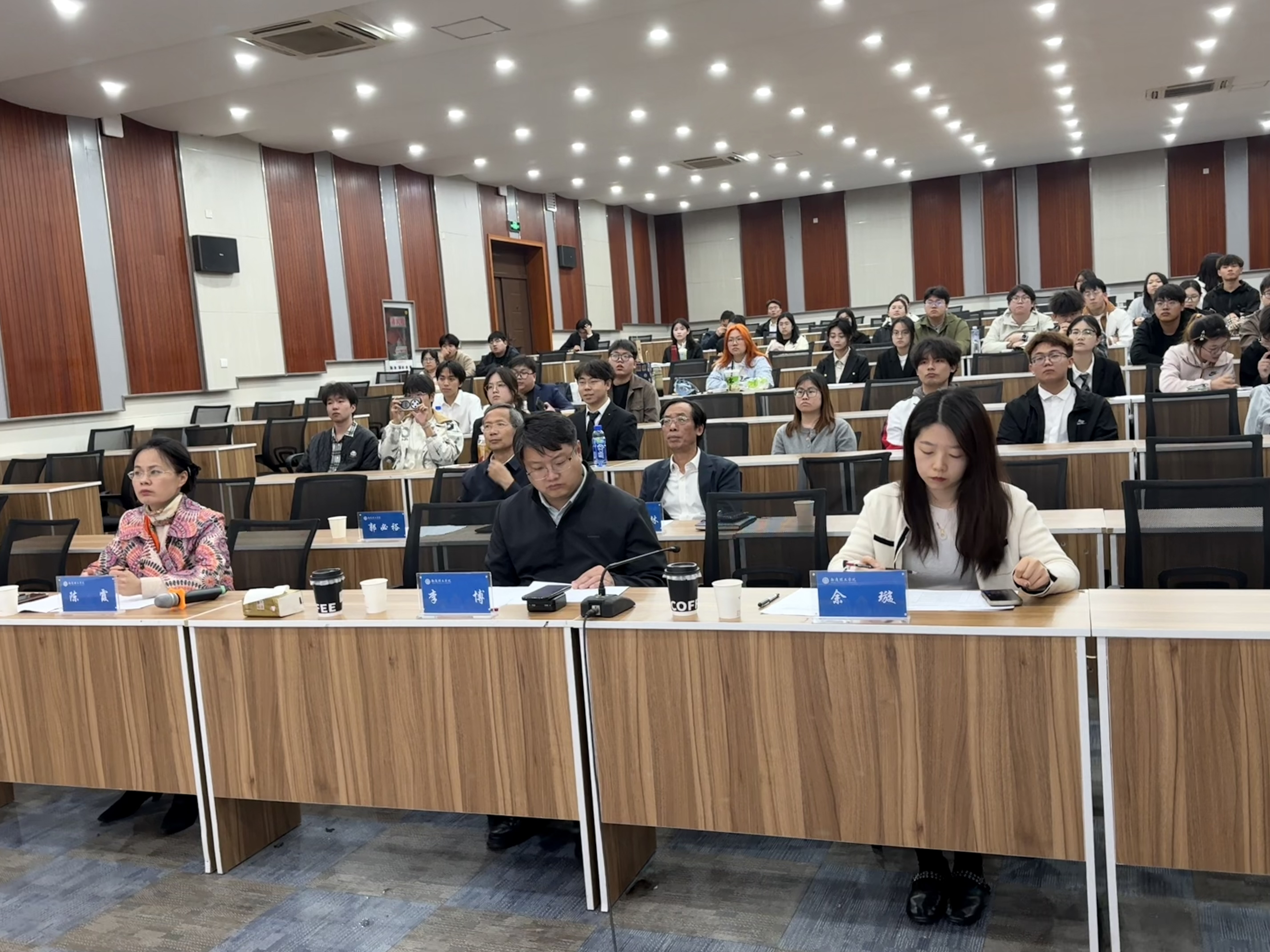 我校第十五届“挑战杯”中国大学生创业计划竞赛校内选拔赛决赛圆满结束